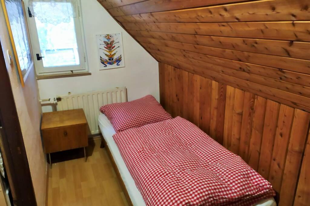 Chata na Poskle u lesa s výhledem Hutisko Exteriér fotografie